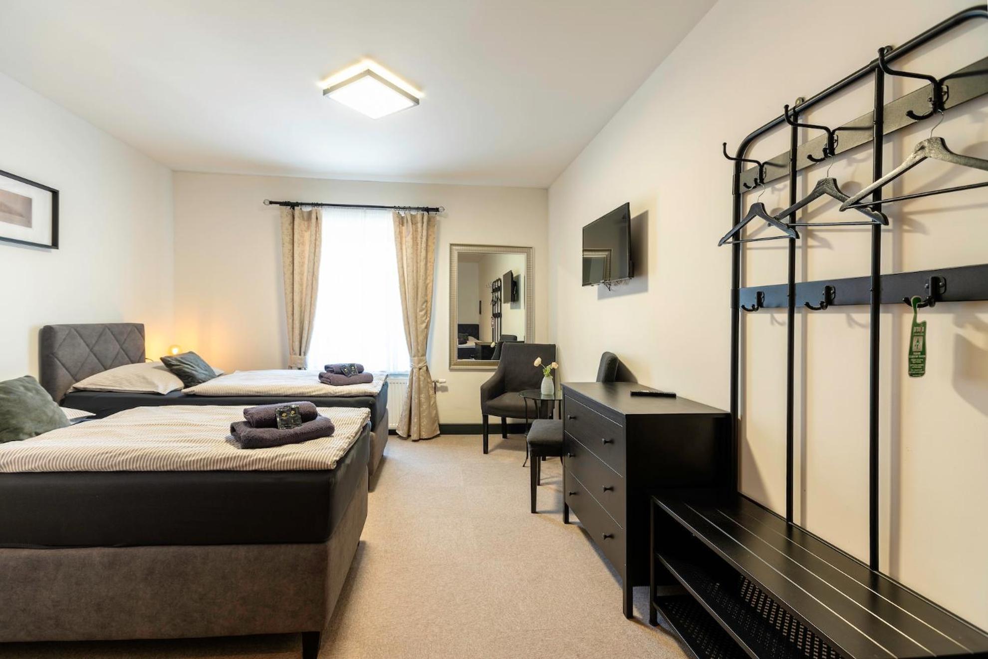 Restaurace Hotel Praha Nizbor Екстер'єр фото