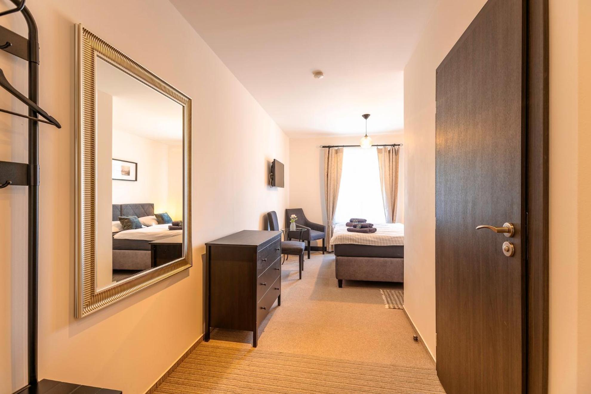 Restaurace Hotel Praha Nizbor Екстер'єр фото