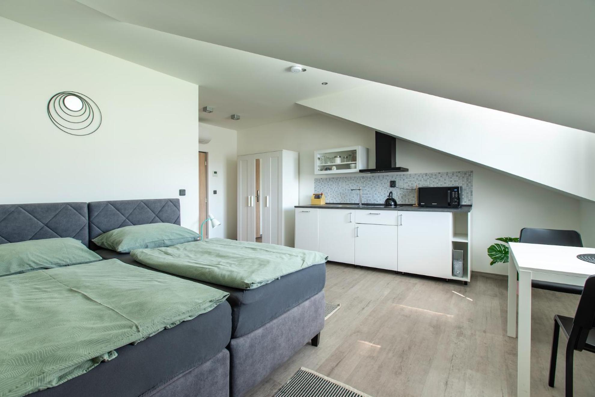Restaurace Hotel Praha Nizbor Екстер'єр фото